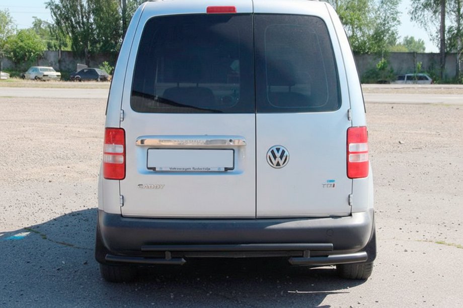 Volkswagen Caddy 2004-2010 рр. Задня дуга AK003-2 Black (2 шт., нерж) Фото 2
