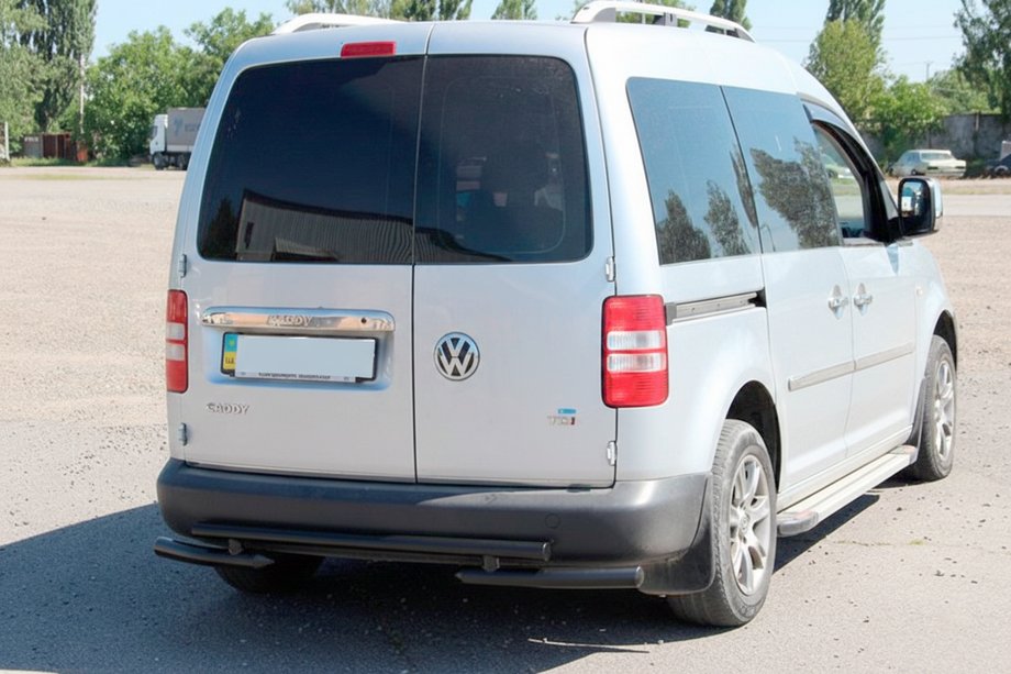Volkswagen Caddy 2004-2010 рр. Задня дуга AK003-2 Black (2 шт., нерж) Фото 4