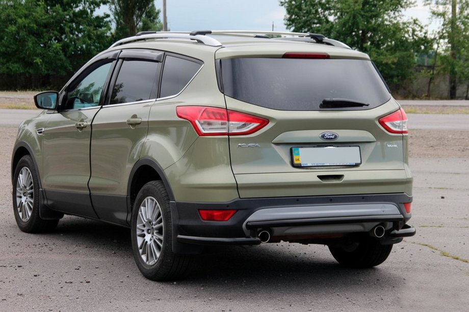 Ford Kuga/Escape 2013-2019 рр. Задня дуга AK002-3 Black (нерж) Фото 2