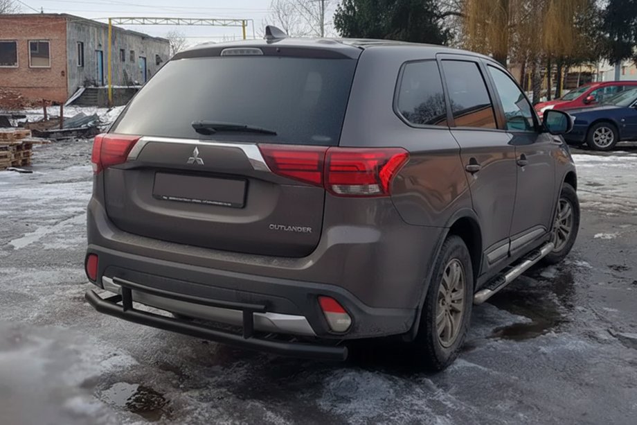 Mitsubishi Outlander 2012-2021 рр. Задня дуга AK004-2 Black (нерж) Фото 3