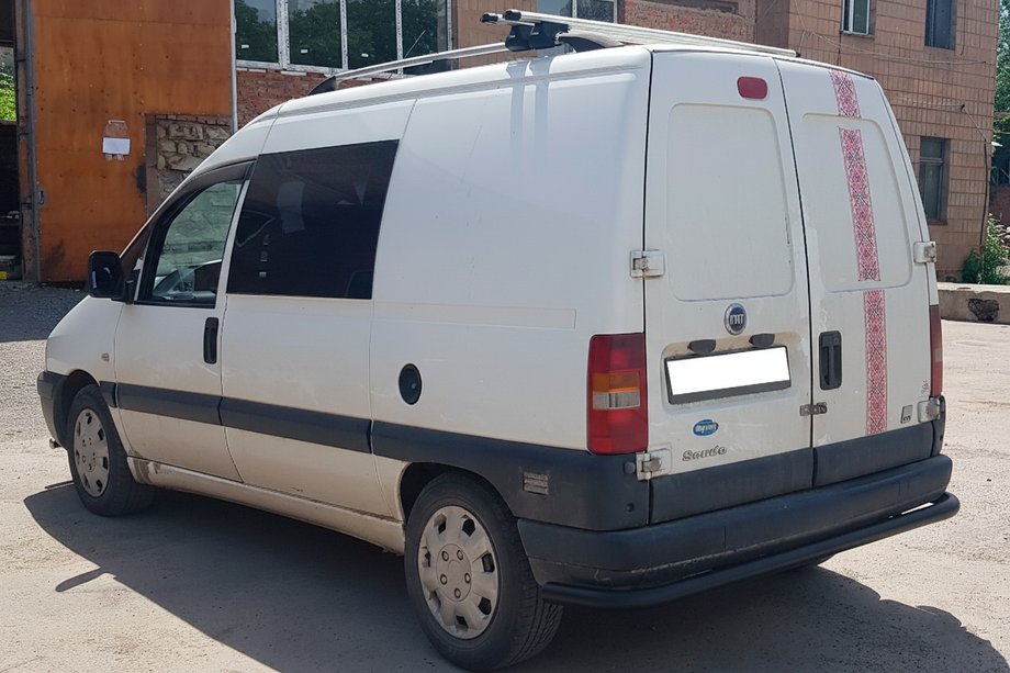 Fiat Scudo 1996-2007 рр. Задній захист AK005 Black (нерж) Фото 2