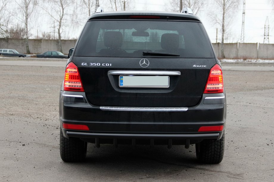 Mercedes GL class X164 2006-2012 рр. Задня дуга AK-style Black (нерж) Фото 1