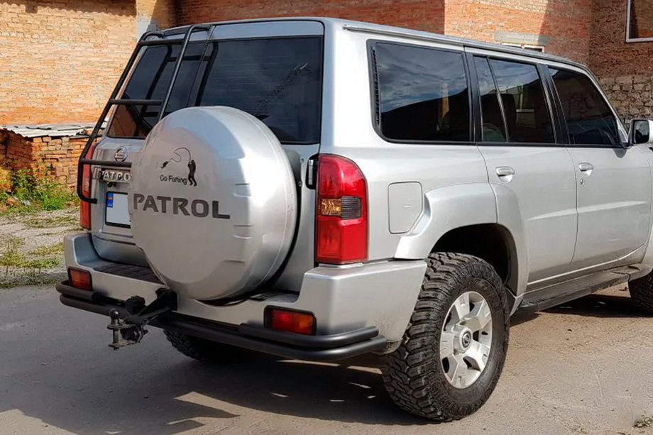 Nissan Patrol Y61 1997-2011 рр. Задня дуга AK005-3 Black (нерж) Фото 3