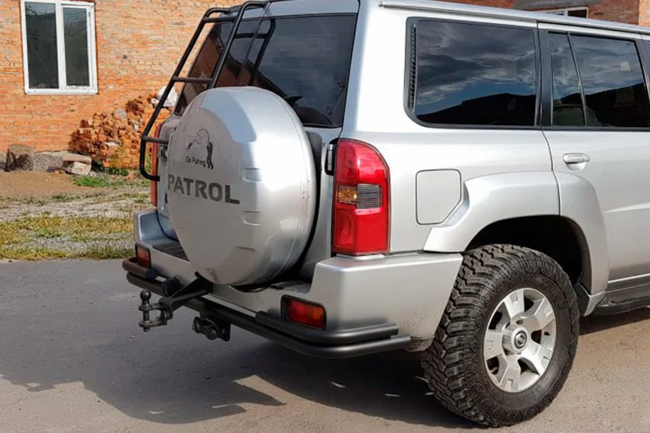 Nissan Patrol Y61 1997-2011 рр. Задня дуга AK005-3 Black (нерж) Фото 4