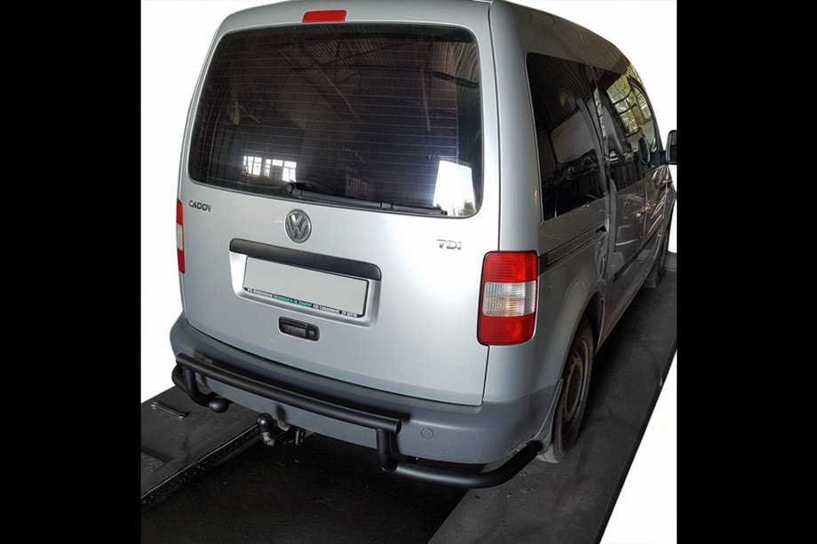 Volkswagen Caddy 2004-2010 рр. Задня дуга AK003-3 Black (2 шт., нерж) Фото 3