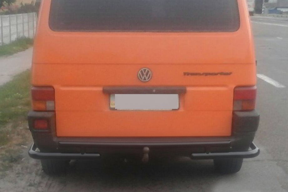 Volkswagen T4 Caravelle/Multivan 1990-2003 рр. Задня дуга AK003-2 Black (нерж) Фото 1