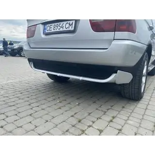 Накладка на задній бампер (під фарбування)