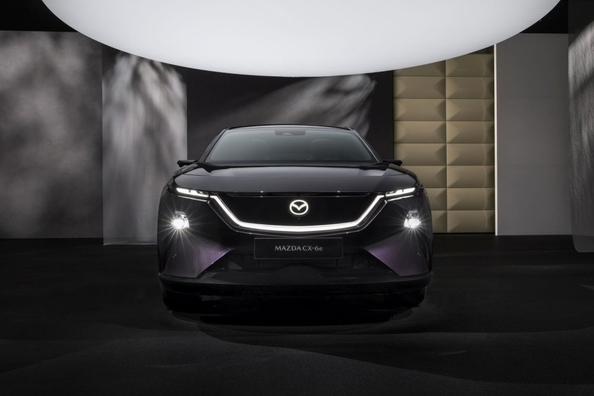 Огляд Mazda CX-6e 2026: Елегантність в електричному виконанні