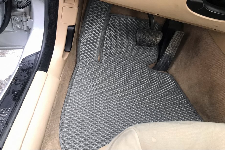BMW 3 серія E92/E93 2006-2013 рр. Килимки EVA (сірі) Image
