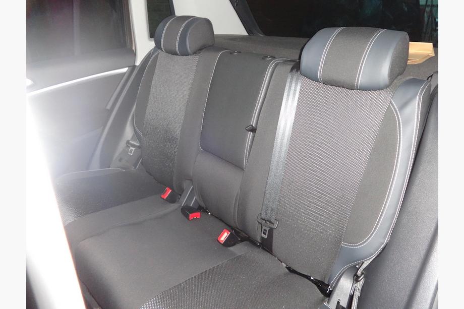 Volkswagen Tiguan 2007-2016 рр. Авточохли (Кожзам↗тканина, Premium) Фото 30