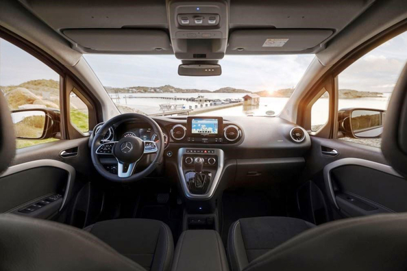 Огляд Mercedes-Benz EQT: компактний електричний компактвен Фото 5