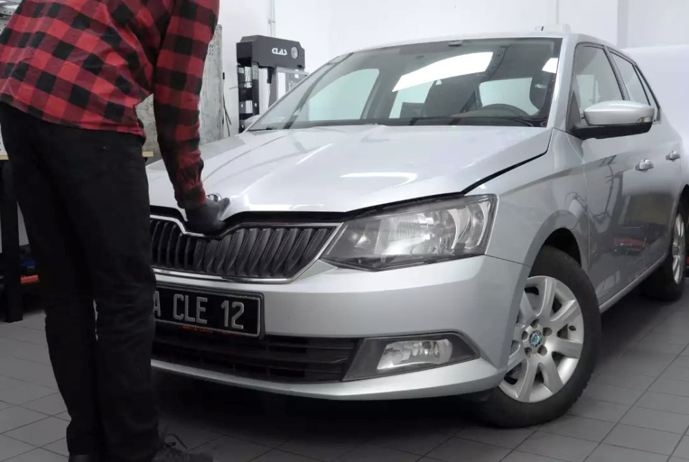 Skoda Fabia: як відкрити капот? Покрокова інструкція