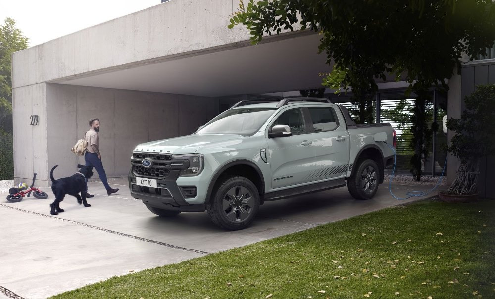 Ford Ranger Plug-in Hybrid (2025): огляд першого PHEV-пікапа марки