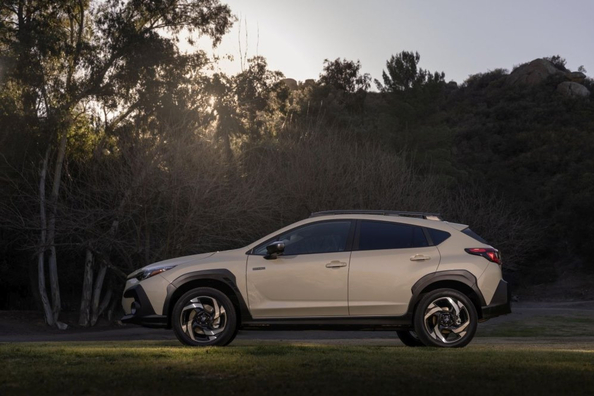 Subaru Crosstrek Full Hybrid (III, 2025): огляд гібридного кросовера Фото 2