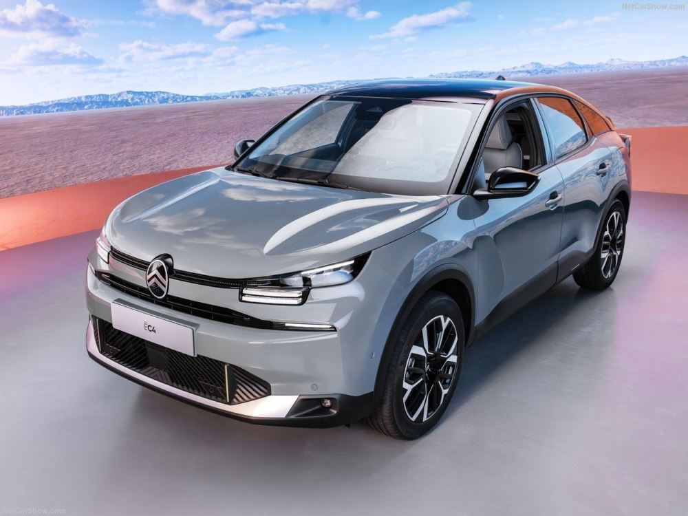 Citroën e-C4 — комфортний міський електрокросовер-хетчбек