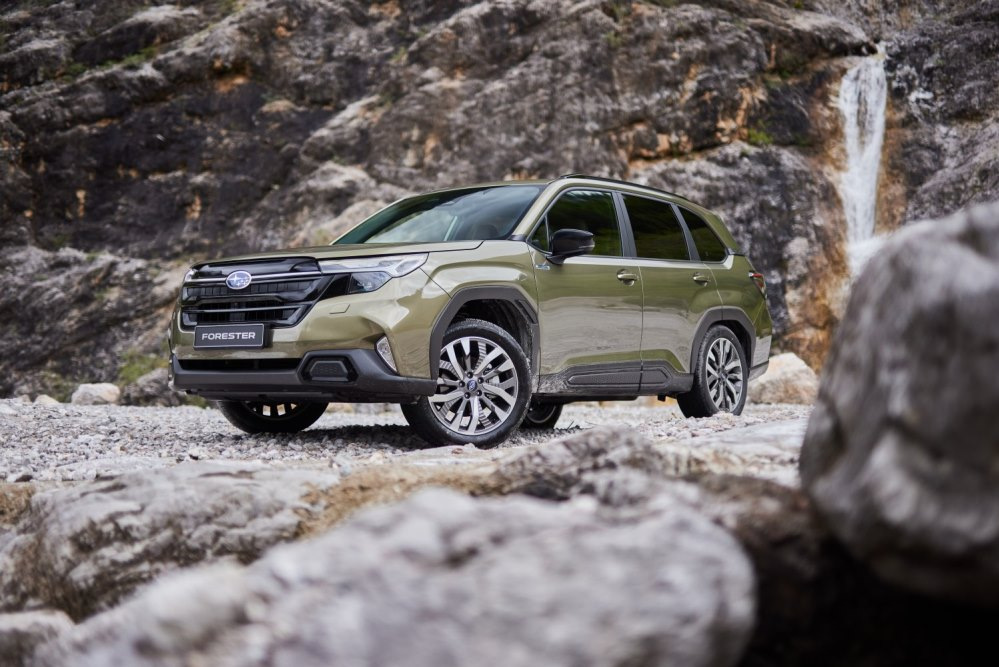 Subaru Forester Hybrid 2025: Огляд гібридної модифікації кросовера