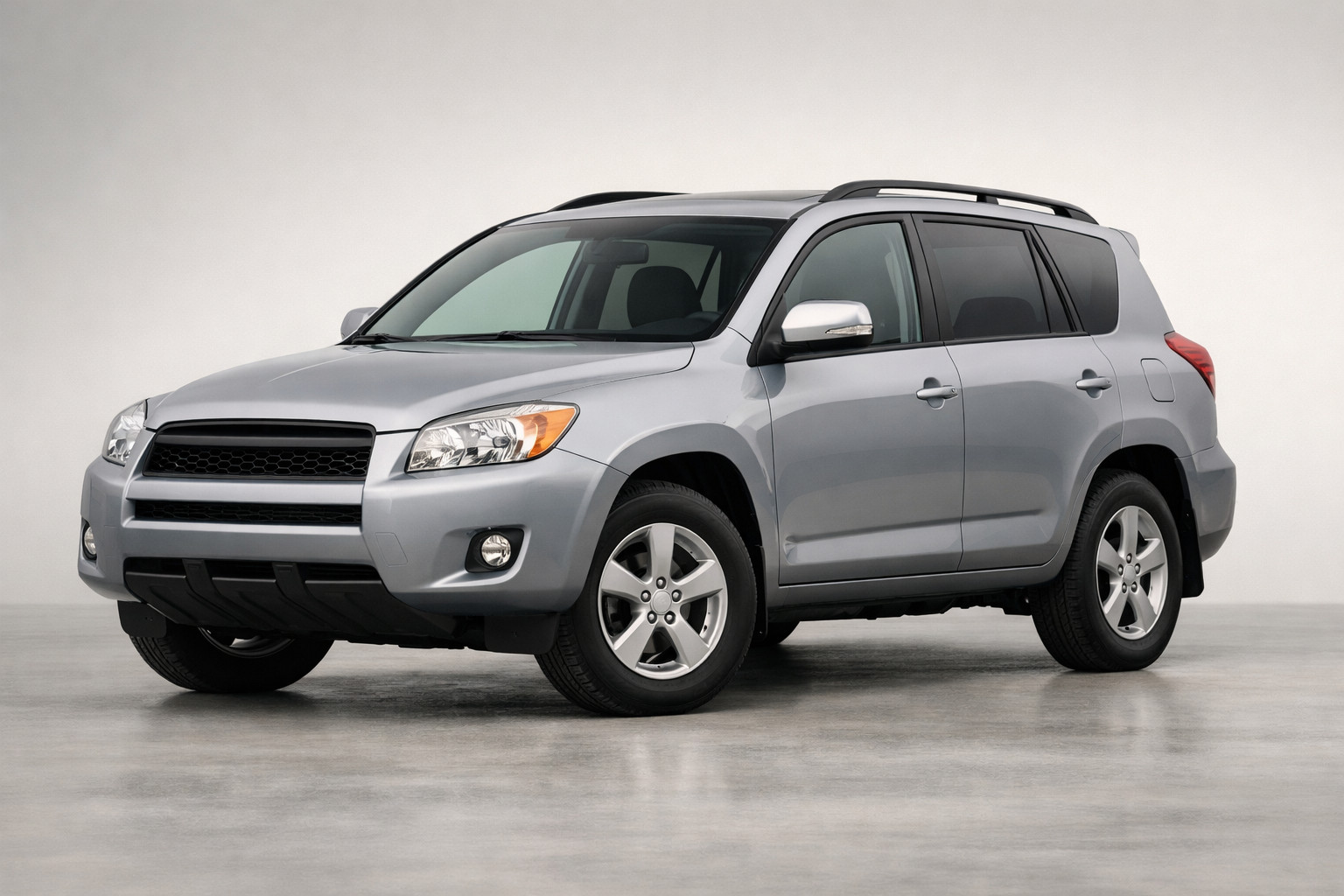 Огляд Toyota RAV4 2006-2013: чи є сенс дивитися на цю генерацію сьогодні