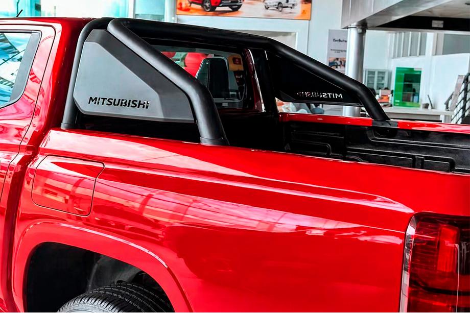 Mitsubishi L200 2024- рр. Роллбар (дуга кузова)