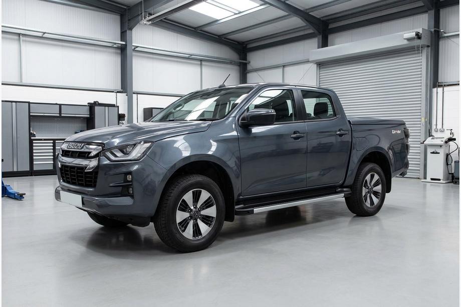 Isuzu D-Max 2019- рр. Бокові пороги Maya V1 (2 шт., Алюміній) Фото 1