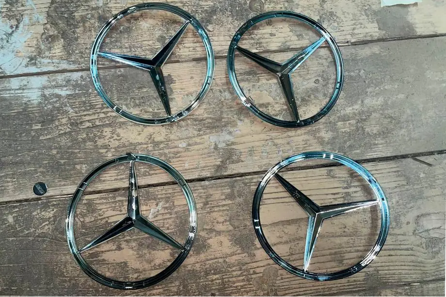 Mercedes Viano 2004-2014 рр. Уцінка Передня емблема (2004-2010) Фото 2