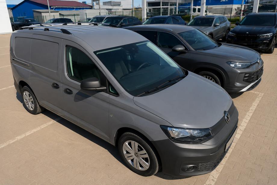 Volkswagen Caddy 2020- рр. Рейлінги хром (турецький дизайн) Станд. база, Металеві ніжки Фото 3