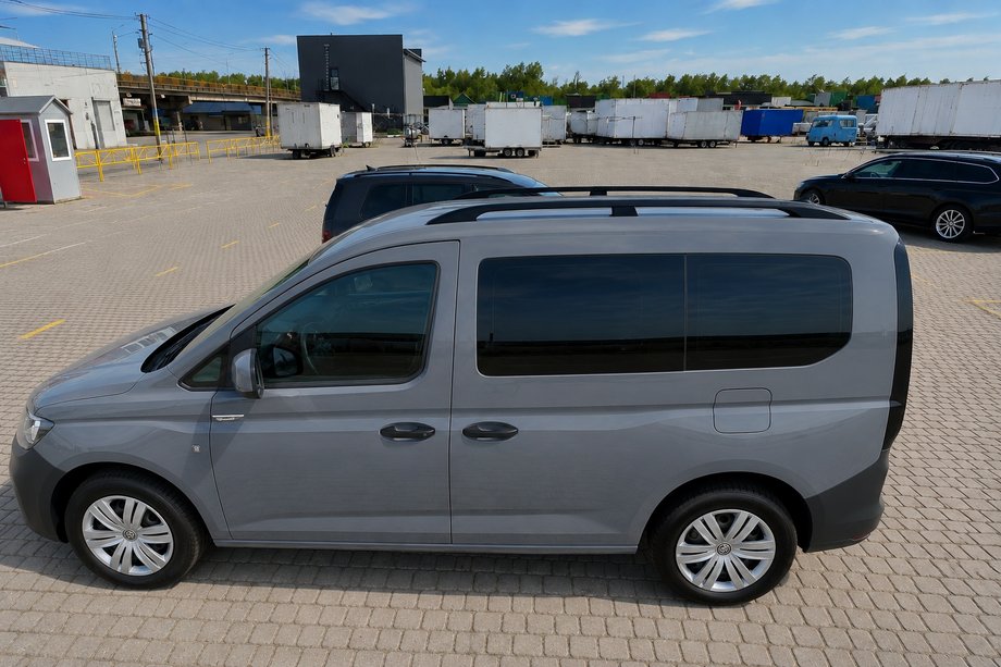 Ford Connect 2021- рр. Рейлінги чорні (турецький дизайн) Фото 2