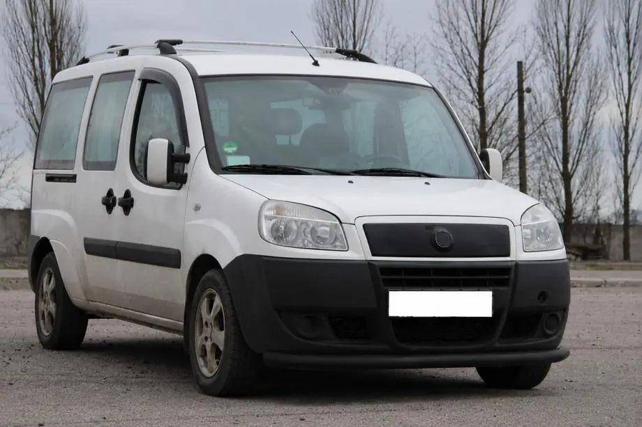 Fiat Doblo I 2001-2005 рр. Передній захист ST008 Black (нерж) Фото 3