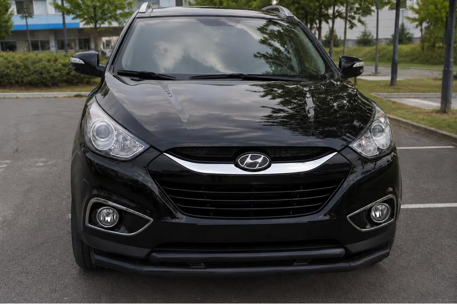 Hyundai IX-35 2010-2015 рр. Передня дуга ST014-2 Black (нерж.) Фото 1
