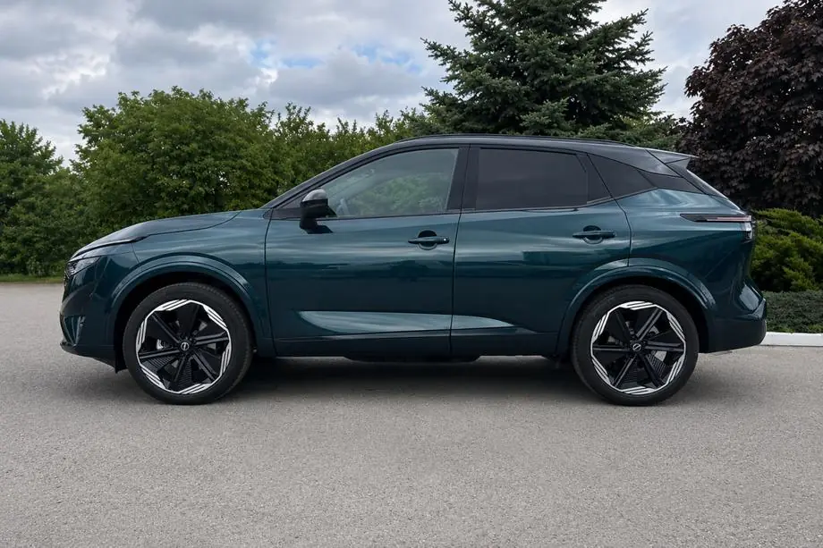 Nissan Qashqai 2021- рр. Інтегровані рейлінги чорні OEM (Алюміній, установка на болти) Фото 1