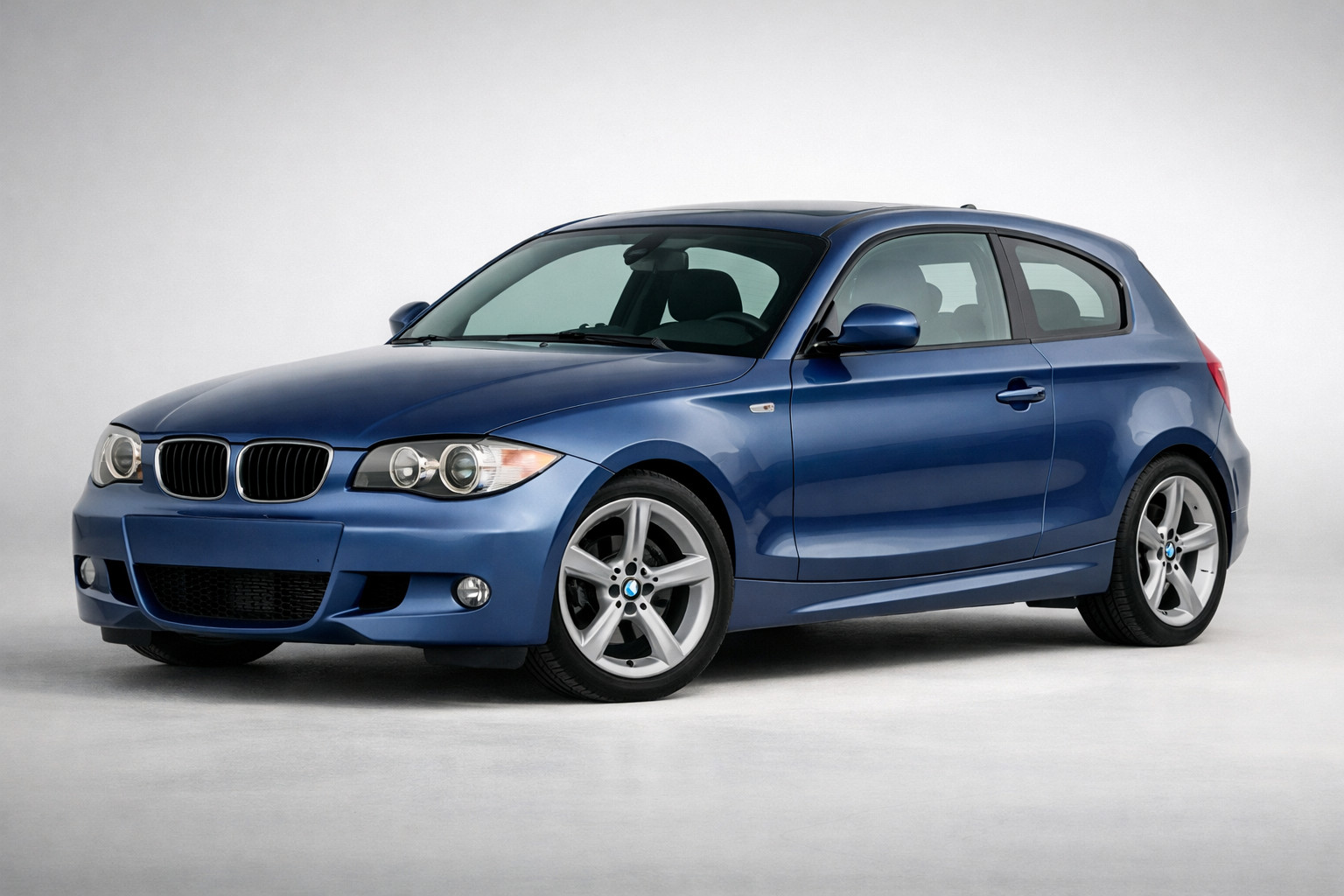 Огляд BMW 1 серія E81/E82/E87/E88 2004-2011: компактна BMW з характером