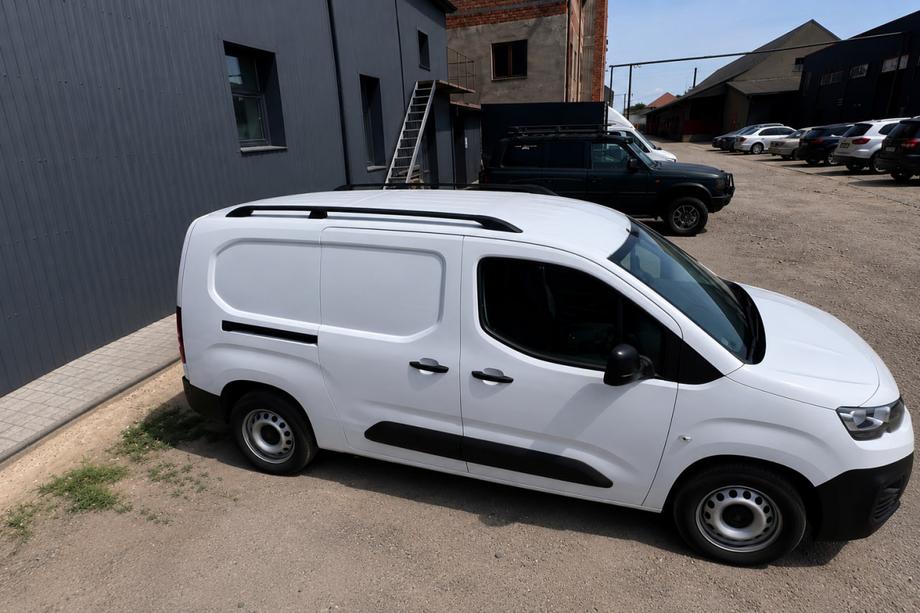 Citroen Berlingo/Multispace 2018- рр. Рейлінги чорні (турецький дизайн) Стандартна, Пластикові ніжки Image