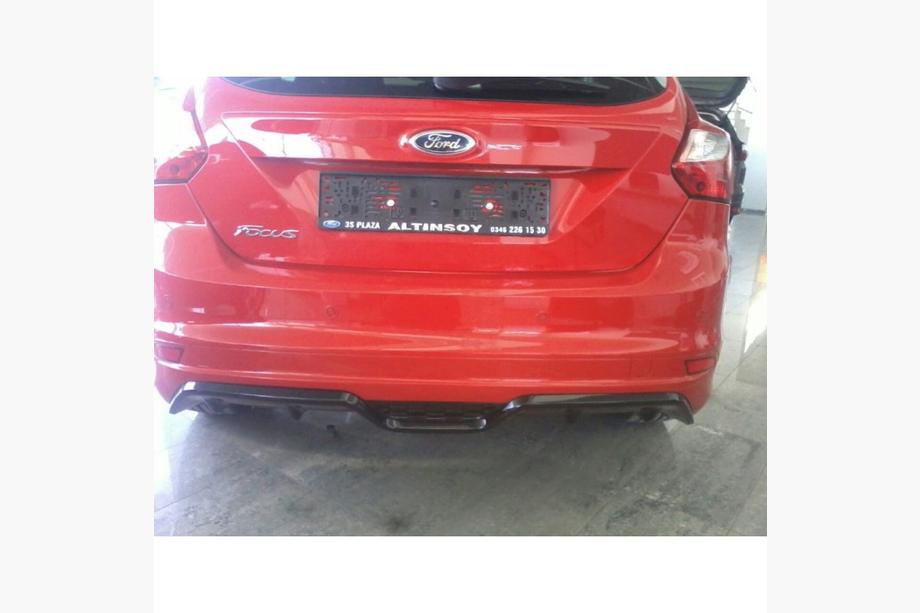 Ford Focus III 2011-2017 рр. Накладка на задній бампер HB (під фарбування) Фото 5