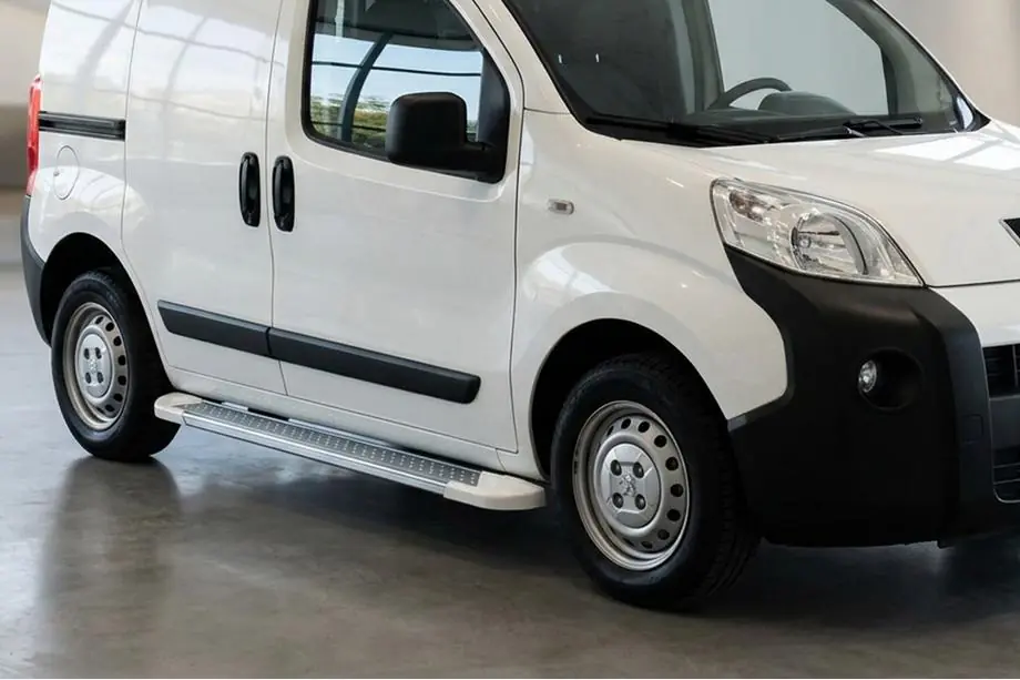 Citroen Nemo 2007-2017 рр. Бокові пороги Allmond White (2 шт., алюміній) Image