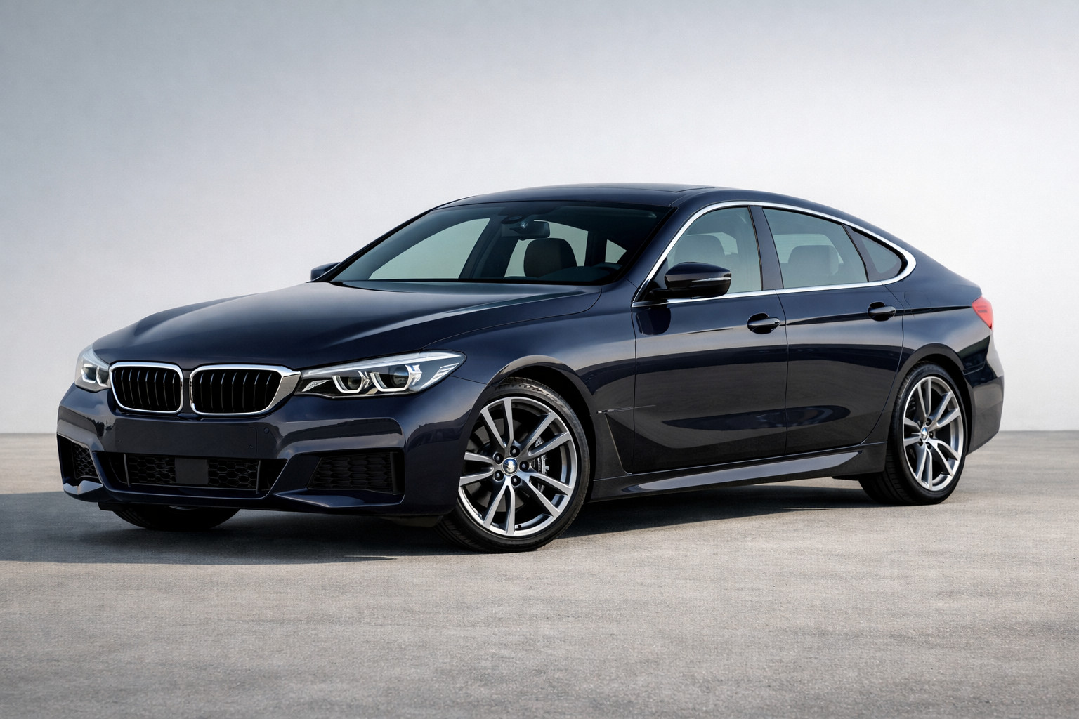 Огляд BMW 6 серія G32 2017- рр: незвичний формат для тих, кому тісно в п'ятірці