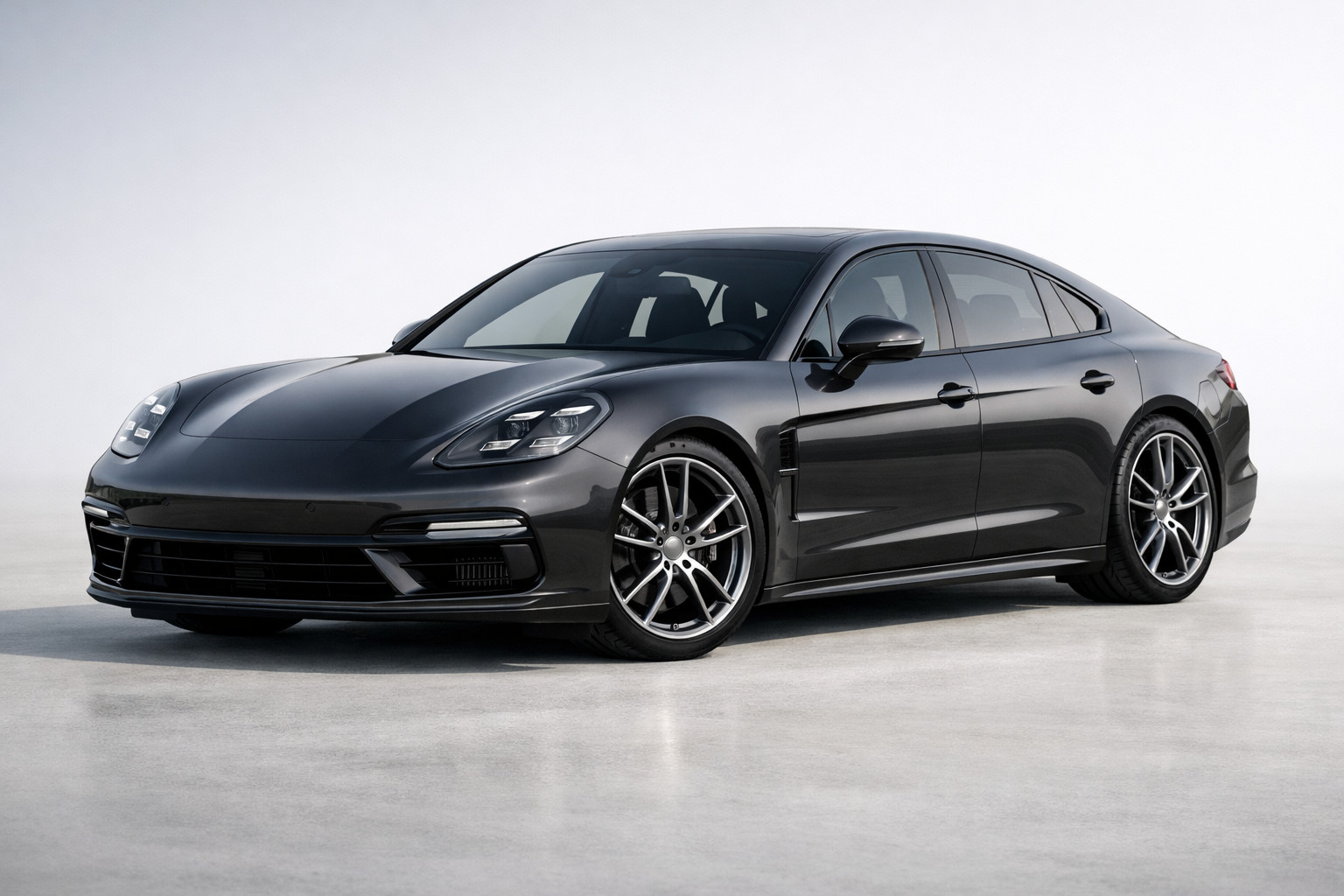 Огляд Porsche Panamera: великий Porsche не лише для понтів