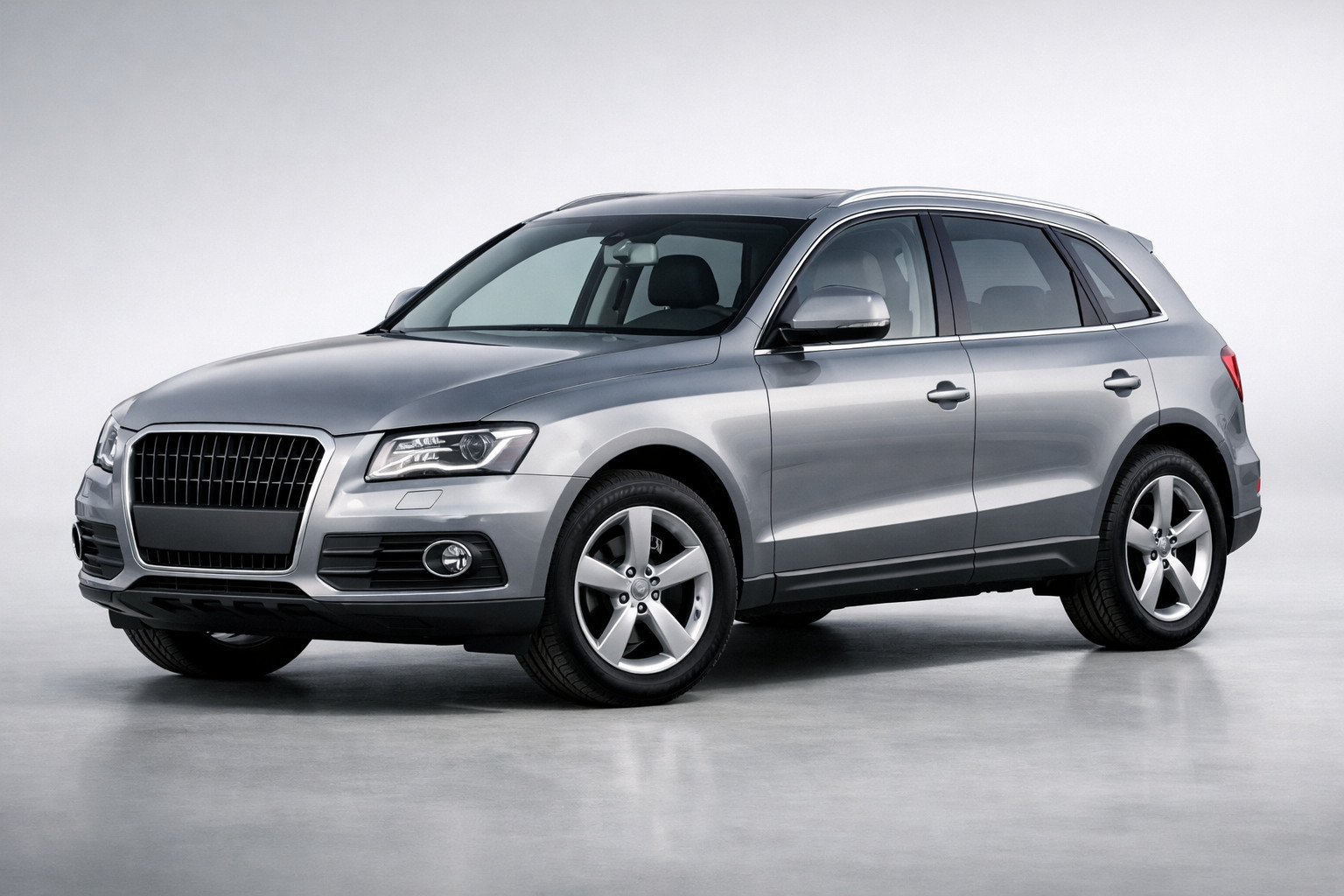 Огляд Audi Q5 2008-2017: старий преміум, який ще не розсипався в очах ринку