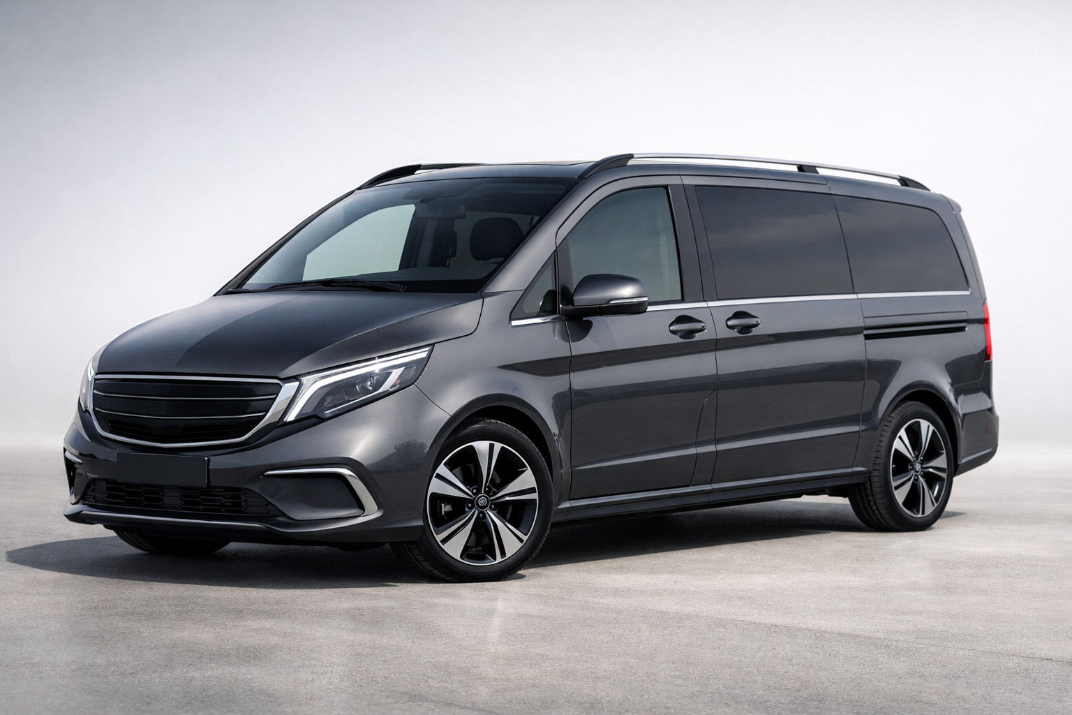 Огляд Mercedes-Benz EQV 300: електричний мінівен для бізнесу і сім’ї