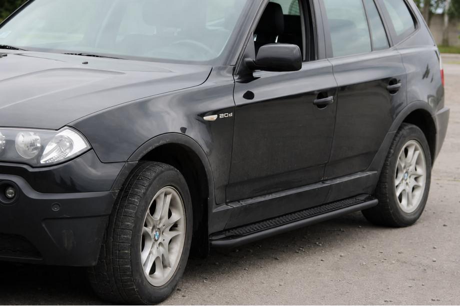 BMW X3 E83 2003-2010 рр. Бокові пороги KB001 Black (нерж) Фото 1