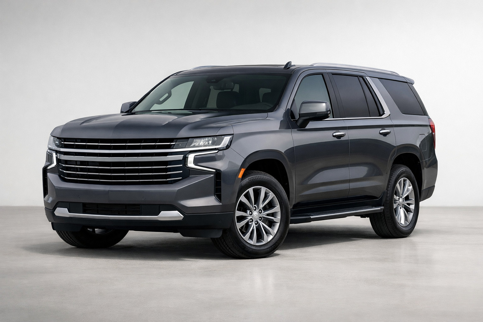 Огляд Chevrolet Tahoe V покоління: великий американський SUV для сім’ї