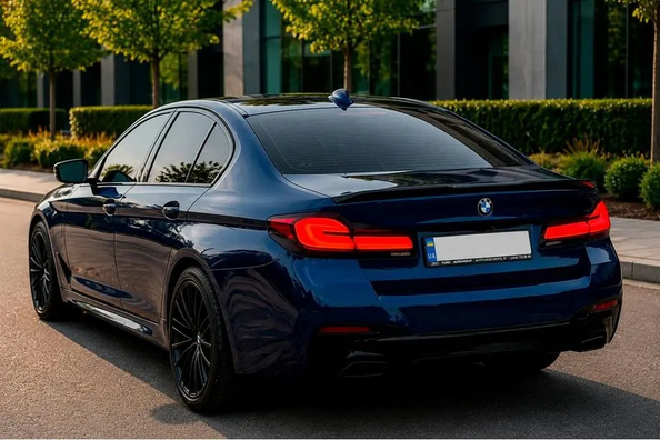Зі стандартної BMW G30/G31 у M-Tech 2021: повний рестайлінг Фото 6