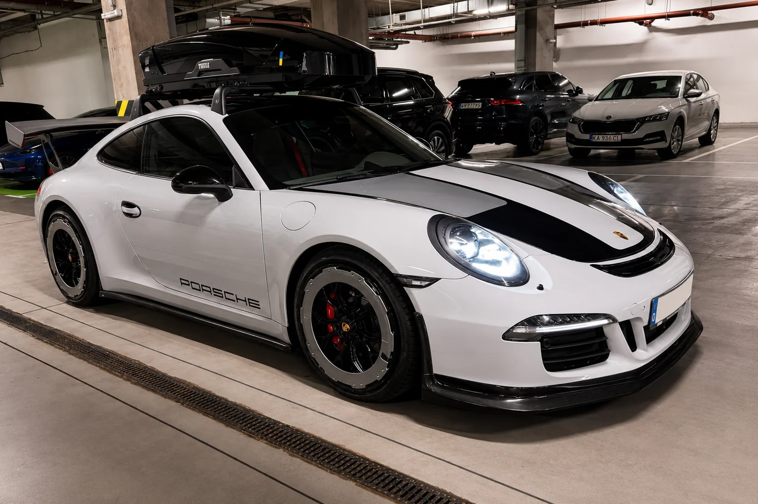 Оновлення Porsche 911 (991): встановлення карбонового спойлера і колісних дисків