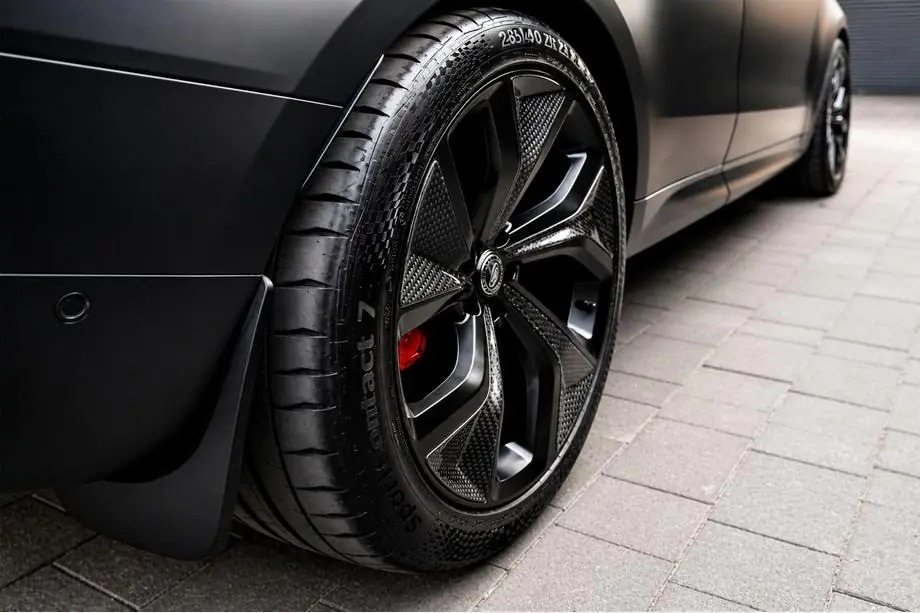 Оновлення Range Rover Sport 2025: встановлення стильних колісних дисків