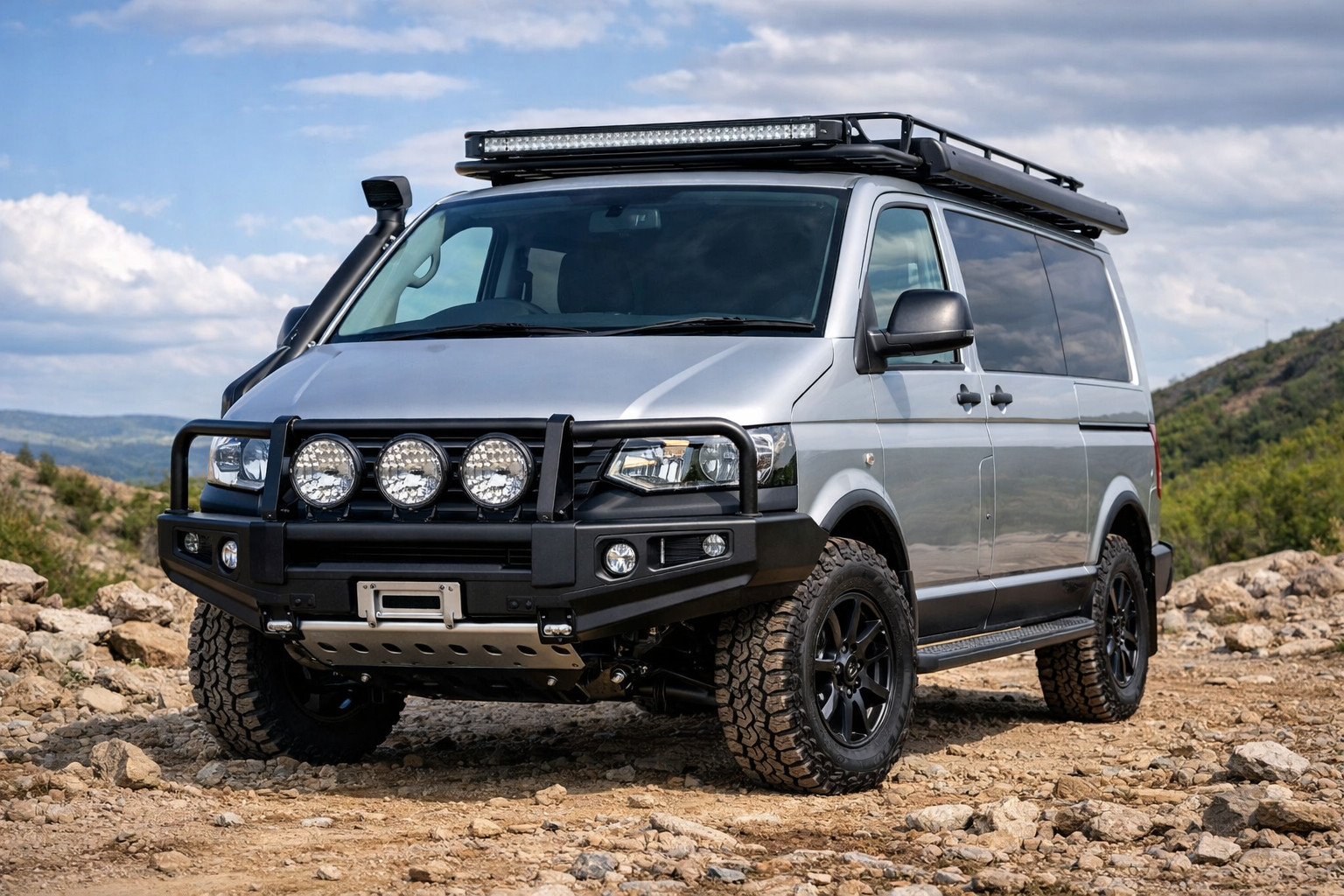 Що ставити на Volkswagen T5 Transporter для траси, каміння і захисту передка