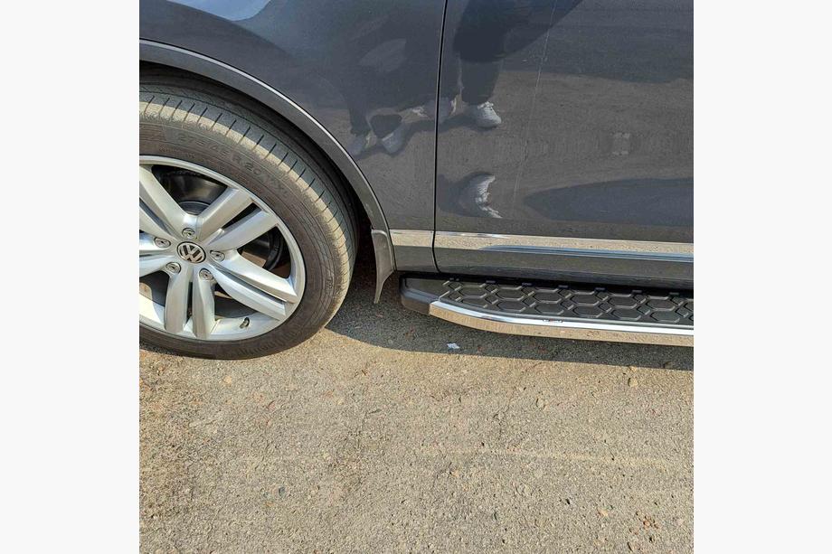 Volkswagen Touareg 2010-2018 рр. Бокові пороги BlackLine (2 шт, алюміній) Фото 13