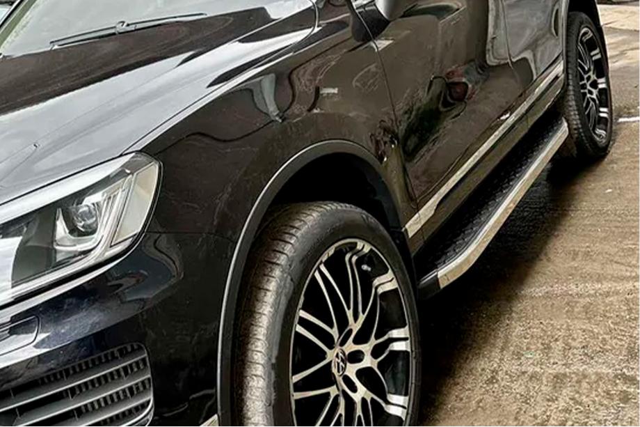 Volkswagen Touareg 2010-2018 рр. Бокові пороги BlackLine (2 шт, алюміній) Фото 1
