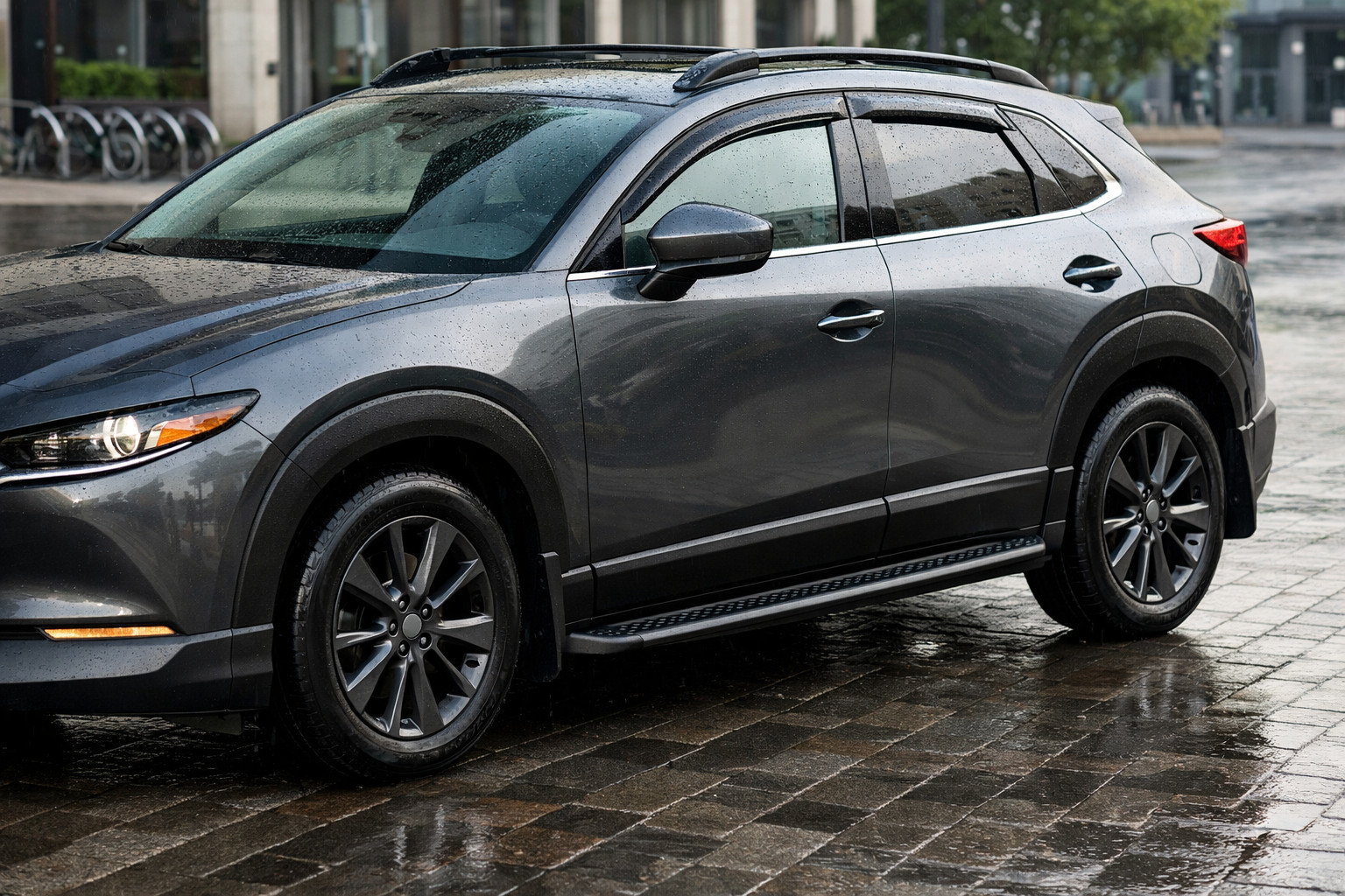 Пакет доробок Mazda CX-30 для міста, дощу і чистих порогів
