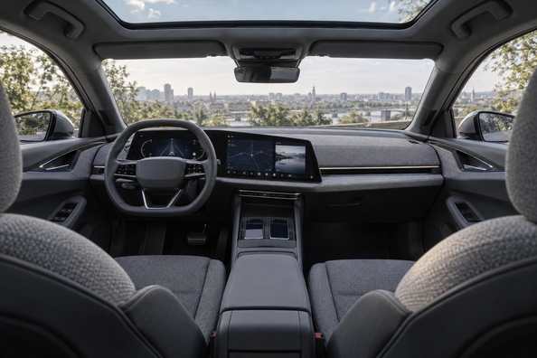 Audi A2 e-tron: що показали в Парижі — електричний компакт Audi, запас ходу до 646 км і ціна від 38 200 €