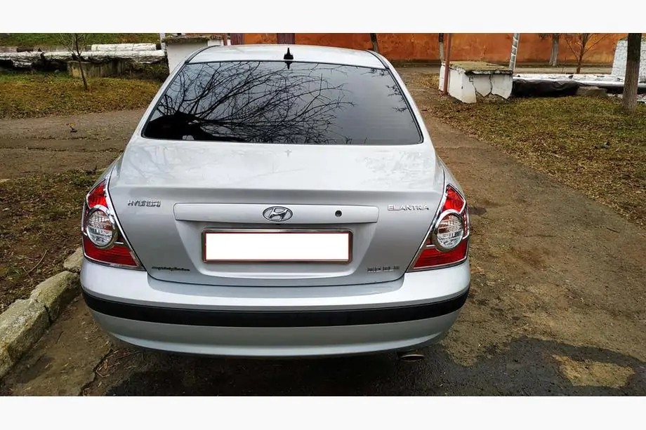 Hyundai Elantra (XD) 2000-2011 рр. Накладки на стопи (2 шт, пласт) Image