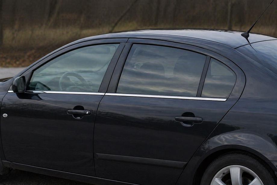 Mazda 3 2003-2009 рр. Окантовка вікон (4 шт, нерж) Хетчбек Image