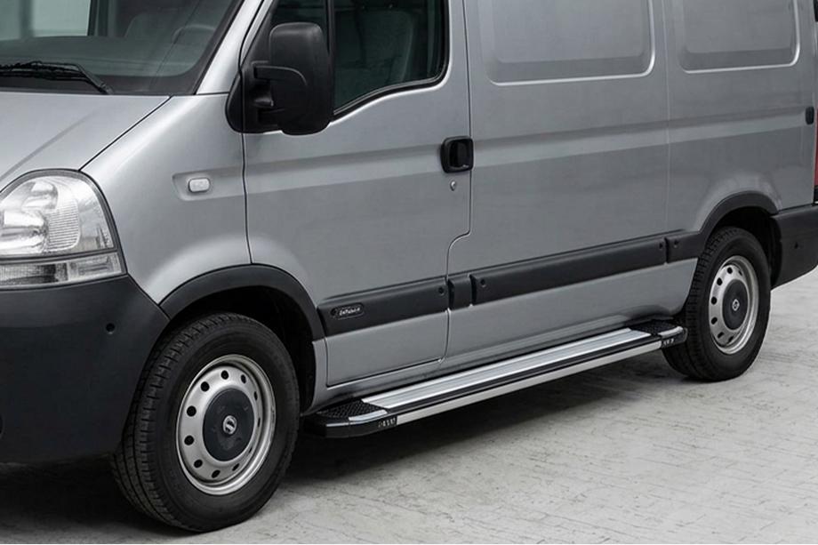 Nissan Interstar 2002-2010 рр. Бокові пороги Rainbow (2 шт., Алюміній) Image